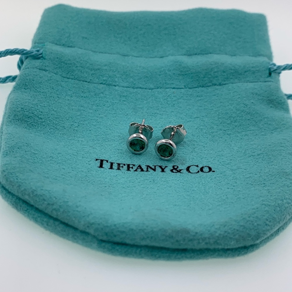 Tiffany & Co color yard Earrings With Tsavorite